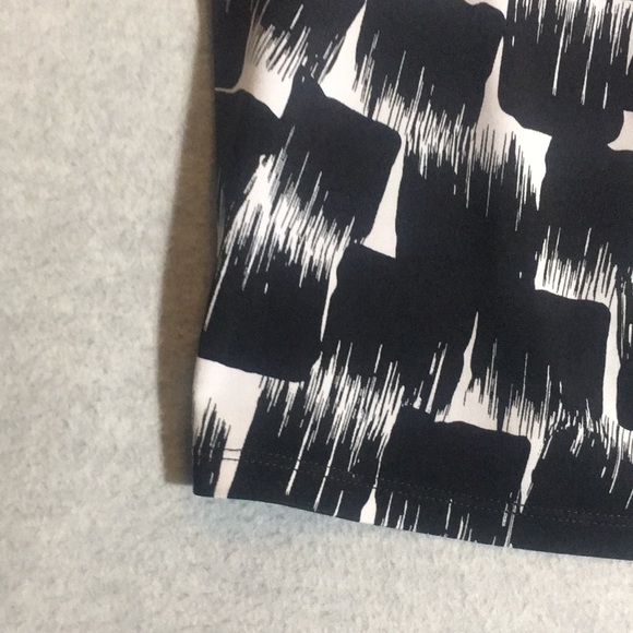 WORTHINGTON Abstract Brush Stroke Design Poly Jersey Knit Scoop Neck w/Gathering - Picture 8 of 16